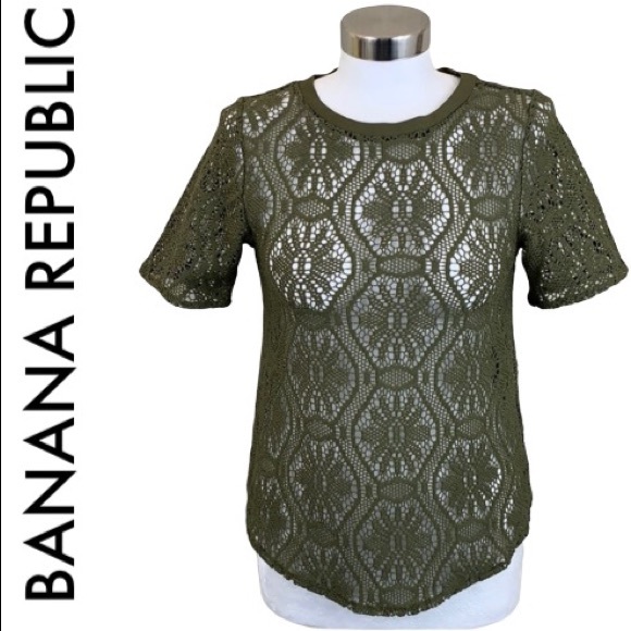 Banana Republic Tops - BANANA REPUBLIC OLIVE GREEN TOP XS